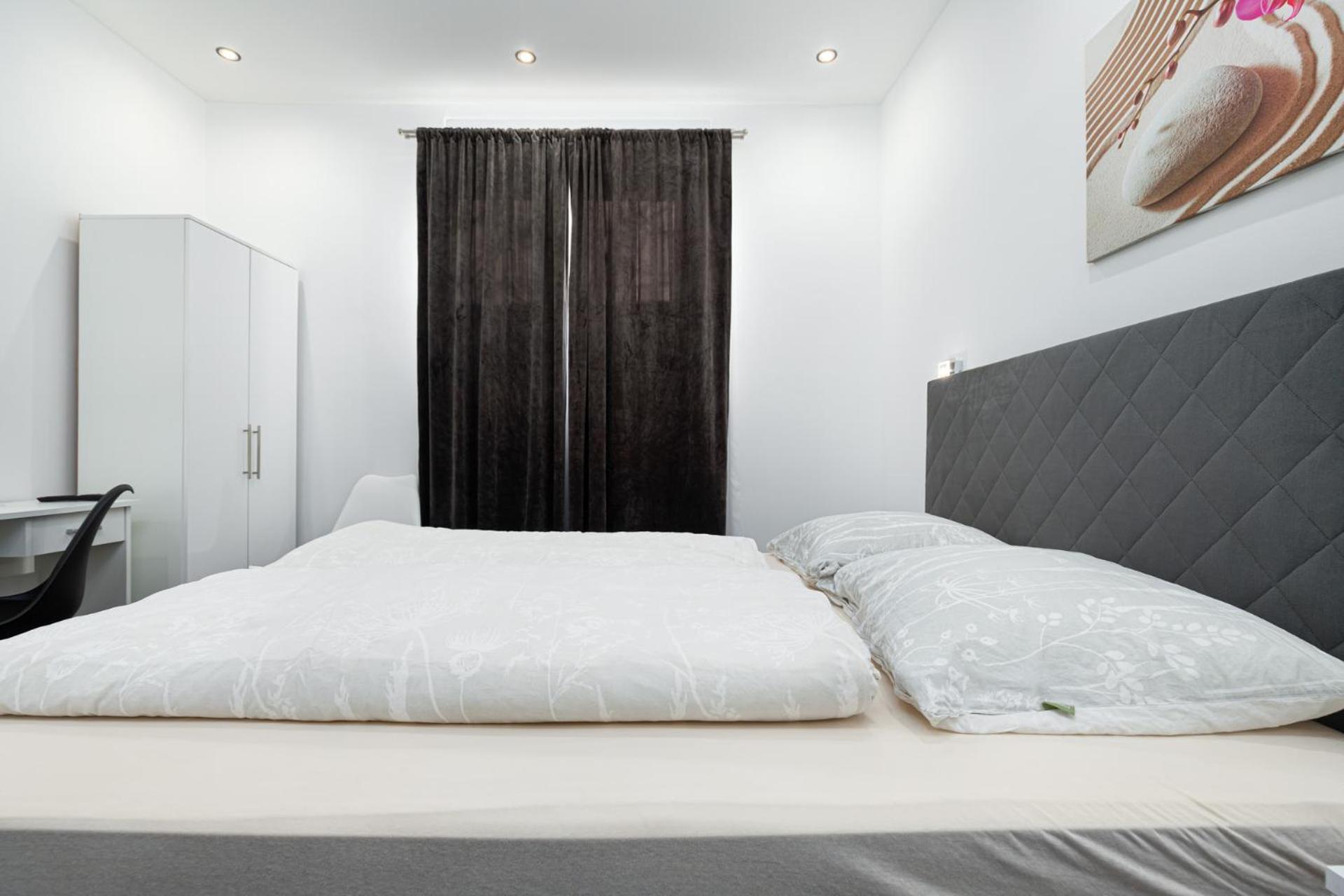 Rooms And Studio Flora Porec Exterior photo