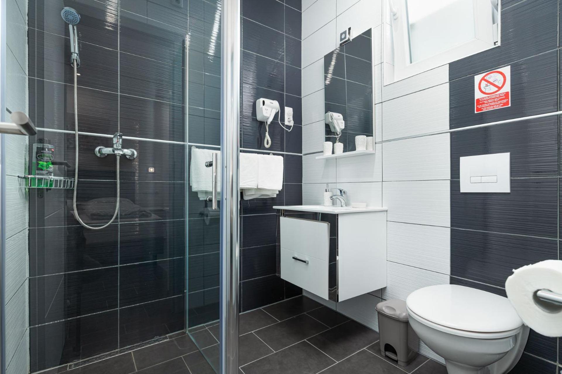 Rooms And Studio Flora Porec Exterior photo