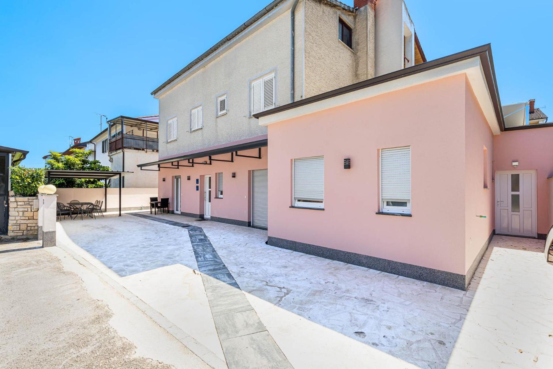 Rooms And Studio Flora Porec Exterior photo
